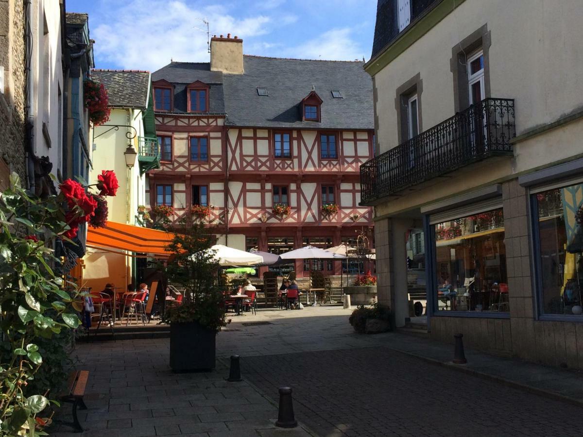 La Maison De Ville Josselin Hotel Bagian luar foto